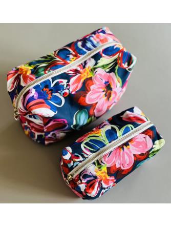 Toilettaske - Lilla/pink/blå/rød m/grafiske blomster - Stor